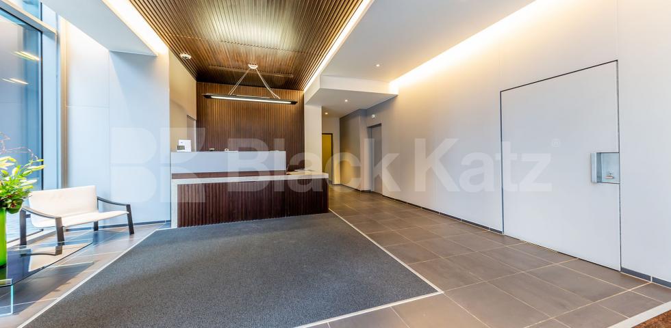 			NEW INSTRUCTION!, 2 Bedroom, 1 bath, 1 reception Flat			 Merchant Square East , PADDINGTON